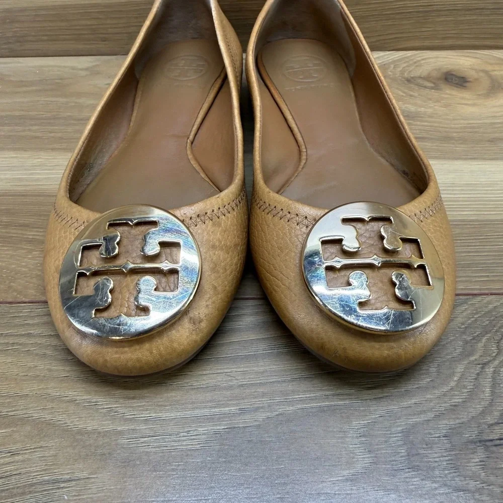 Tory Burch‎ Reva Flats Tan Womens 5 C Pebble Leather Gold Logo